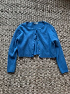 Cropped Blue Button-Front Women's Cardigan Sweater